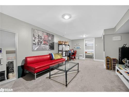 364 Beachwood Avenue, London, ON - Indoor Photo Showing Living Room