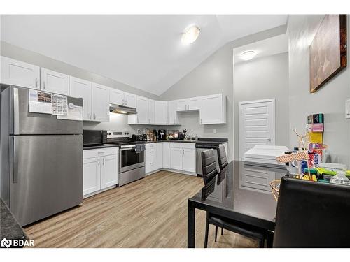 364 Beachwood Avenue, London, ON - Indoor Photo Showing Kitchen