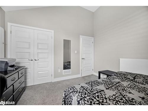 364 Beachwood Avenue, London, ON - Indoor Photo Showing Bedroom