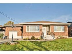 lower-7 Chalmers Street  St. Catharines, ON L2M 5C7