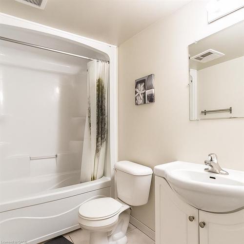 301-261 Lester Street, Waterloo, ON - Indoor Photo Showing Bathroom