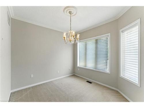 6-40 Wesleyan Court, Ancaster, ON - Indoor Photo Showing Other Room