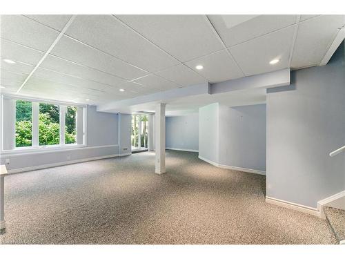 6-40 Wesleyan Court, Ancaster, ON - Indoor