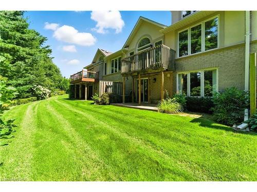 6-40 Wesleyan Court, Ancaster, ON - Outdoor