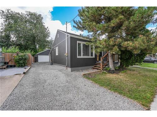 1 Waverley Road  St. Catharines, ON L2M 5T5