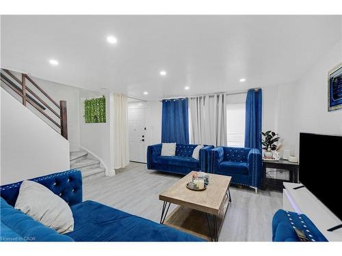 539 Parkview Crescent, Cambridge, ON - Indoor Photo Showing Living Room