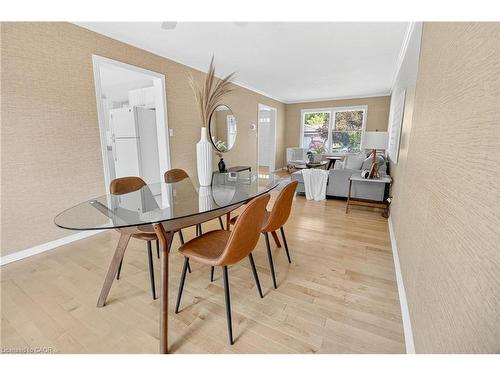 8655 Regan Drive, Niagara Falls, ON - Indoor Photo Showing Dining Room