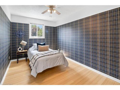 8655 Regan Drive, Niagara Falls, ON - Indoor Photo Showing Bedroom
