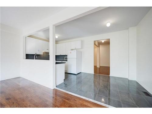 489 Downes Jackson Heights, Milton, ON - Indoor Photo Showing Other Room