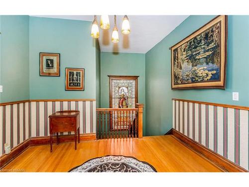 351 Bay Street S, Hamilton, ON - Indoor Photo Showing Other Room