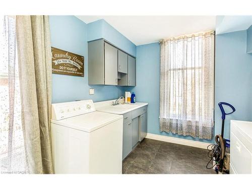 351 Bay Street S, Hamilton, ON - Indoor Photo Showing Laundry Room