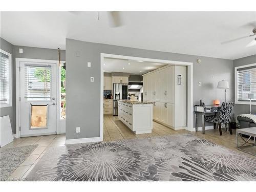 7078 Rosseau Place, Niagara Falls, ON - Indoor