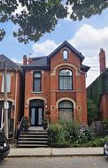 1-143 Grant Avenue  Hamilton, ON L8N 2X8