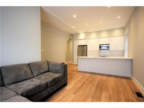 1-143 Grant Avenue, Hamilton, ON - Indoor