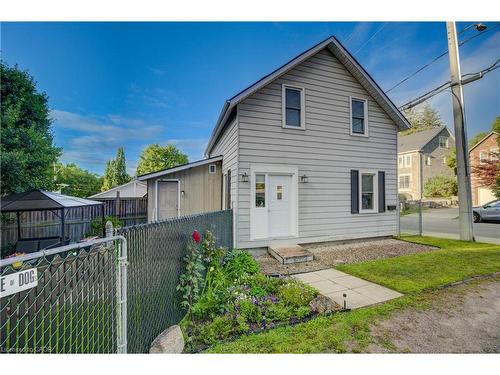 64 Woolwich Street, Kitchener, ON - Outdoor