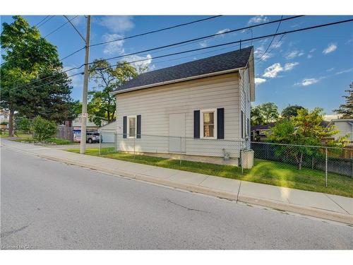 64 Woolwich Street, Kitchener, ON - Outdoor