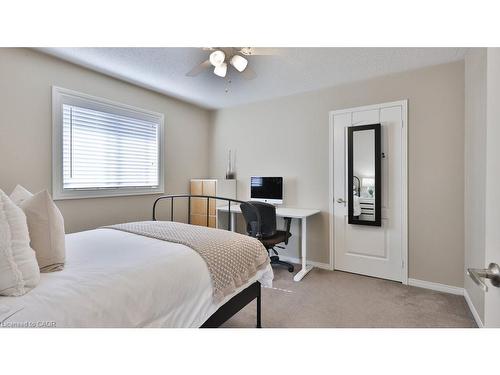 5570 Mcfarren Boulevard, Mississauga, ON - Indoor Photo Showing Bedroom