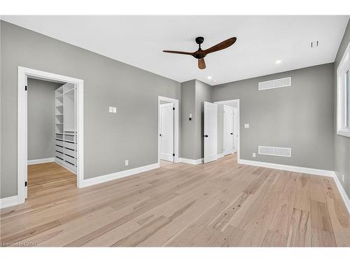 4006 Flemish Drive, Burlington, ON - Indoor Photo Showing Other Room