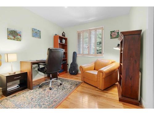 139 Gold Street, Elora, ON - Indoor Photo Showing Other Room