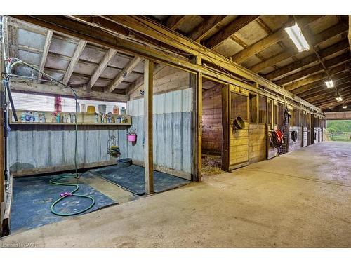 1374 5Th Concession Road W, Flamborough, ON - Indoor Photo Showing Other Room