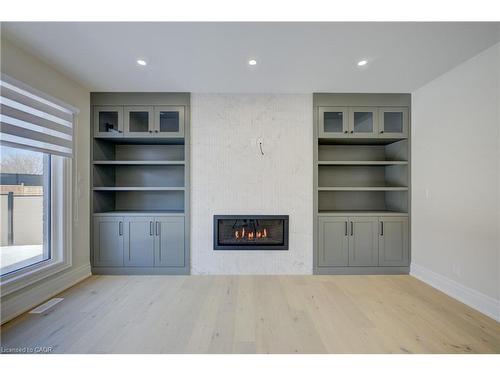 47 Pioneer Ridge Drive, Kitchener, ON - Indoor With Fireplace