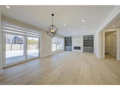 47 Pioneer Ridge Drive, Kitchener, ON - Indoor Photo Showing Other Room