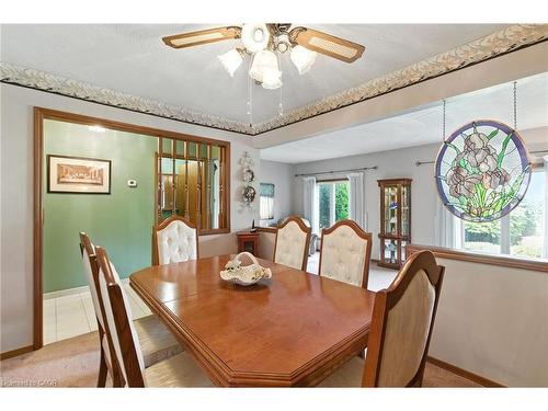39 Megna Court, Hamilton, ON - Indoor Photo Showing Dining Room