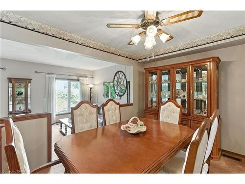 39 Megna Court, Hamilton, ON - Indoor Photo Showing Dining Room