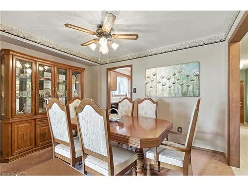 39 Megna Court, Hamilton, ON - Indoor Photo Showing Dining Room