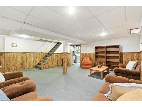 39 Megna Court, Hamilton, ON - Indoor Photo Showing Other Room