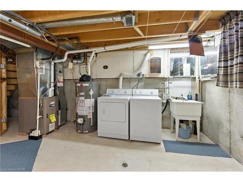39 Megna Court, Hamilton, ON - Indoor Photo Showing Laundry Room