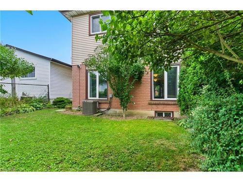 39 Megna Court, Hamilton, ON - Outdoor