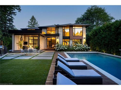 1471 Rogerswood Court, Mississauga, ON - Outdoor With In Ground Pool