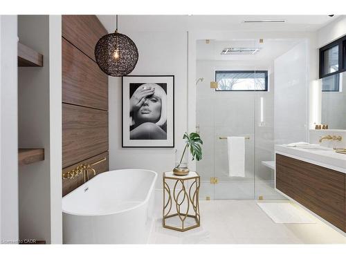 1471 Rogerswood Court, Mississauga, ON - Indoor Photo Showing Bathroom