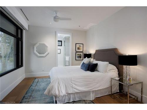 1471 Rogerswood Court, Mississauga, ON - Indoor Photo Showing Bedroom