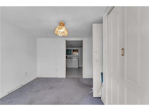 84 Cliff Way, Stirling, ON - Indoor Photo Showing Other Room