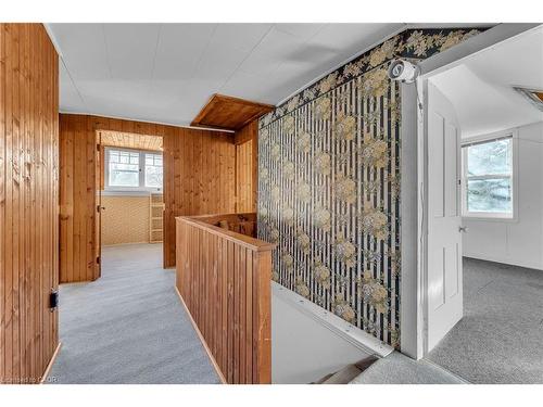 84 Cliff Way, Stirling, ON - Indoor Photo Showing Other Room