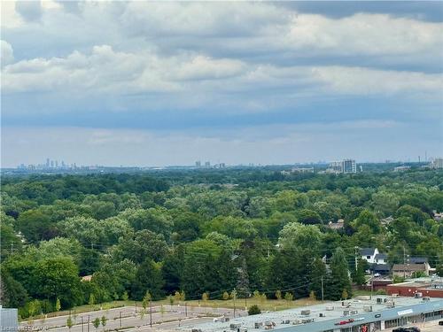 1708-5250 Lakeshore Road, Burlington, ON - Outdoor With View