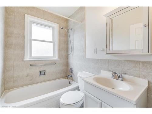 5446 Calvert Place, Burlington, ON - Indoor Photo Showing Bathroom