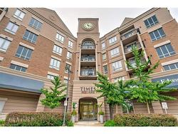 111-5327 Upper Middle Road  Burlington, ON L7L 0E9