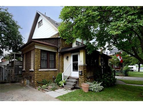 12 Leinster Avenue S Hamilton, ON L8M 3A1