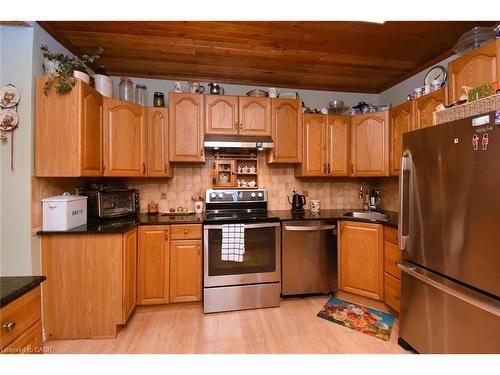 12 Leinster Avenue S, Hamilton, ON - Indoor Photo Showing Kitchen