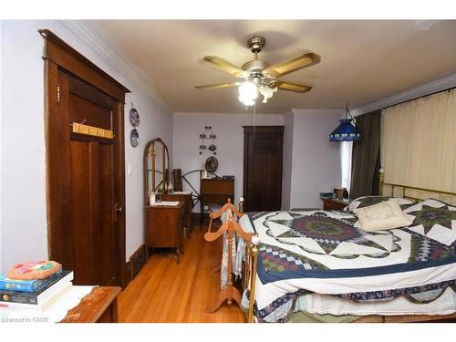 12 Leinster Avenue S, Hamilton, ON - Indoor