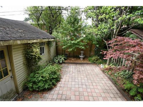 12 Leinster Avenue S, Hamilton, ON - Outdoor