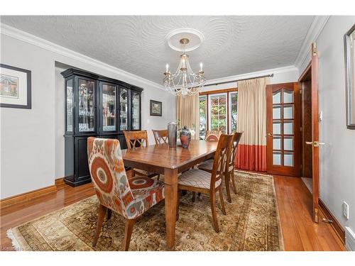22 Wendakee Drive, Hamilton, ON - Indoor Photo Showing Dining Room