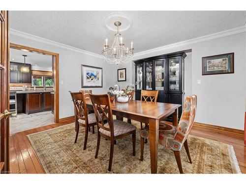 22 Wendakee Drive, Hamilton, ON - Indoor Photo Showing Dining Room