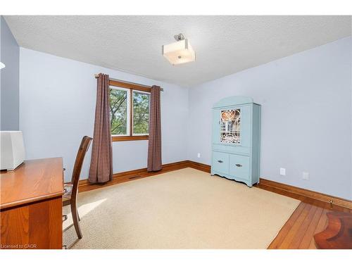 22 Wendakee Drive, Hamilton, ON - Indoor Photo Showing Other Room