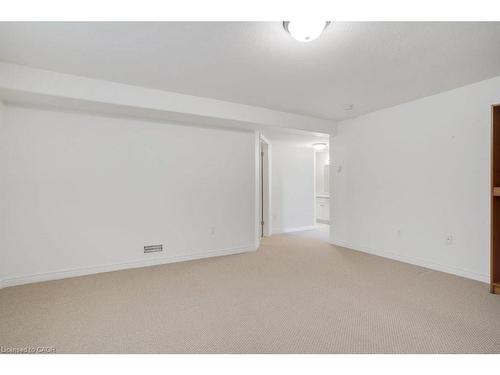 99-20 Isherwood Avenue, Cambridge, ON - Indoor Photo Showing Other Room