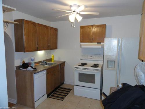 21 West Street, Dundas, ON - Indoor Photo Showing Kitchen