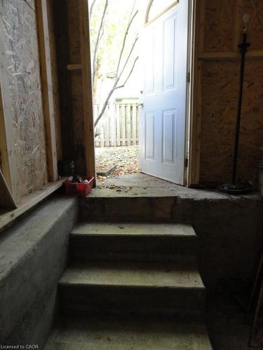 21 West Street, Dundas, ON - Indoor Photo Showing Other Room
